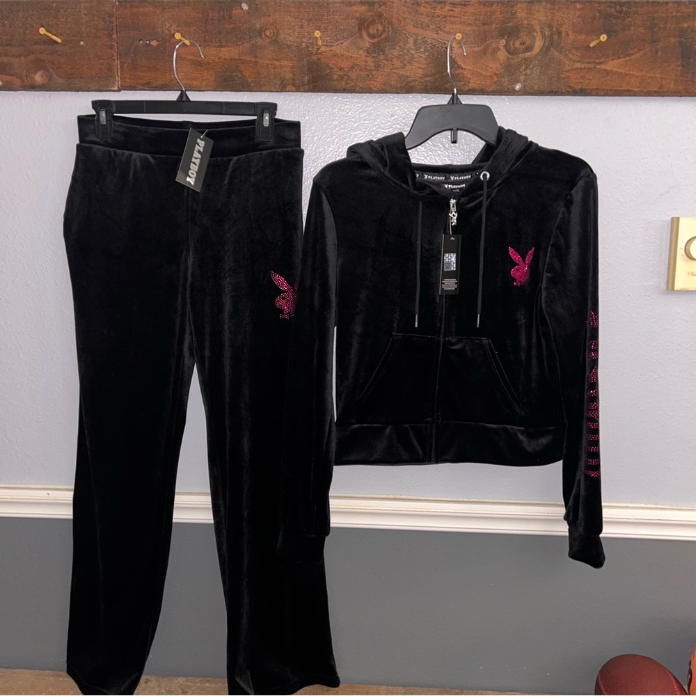 PLAYBOY Black and Pink Velour Set - Picture 5 of 10